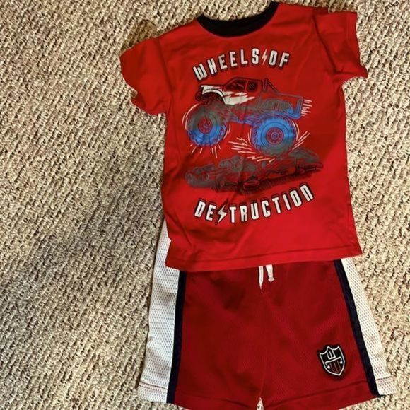 BOYS SIZE 5 Garanimals 365 Kids t-shirt & Wes & Willy Company shorts - Picture 1 of 1